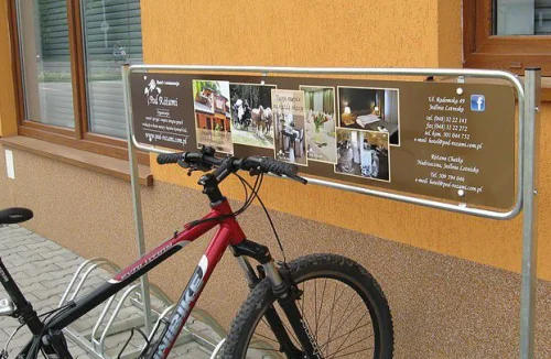 Stojak Rowerowy Toscana - osiem stanowisk z reklamą