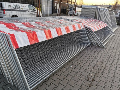 Ogrodzenia z pasem ostrzegawczym