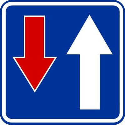 Znak informacyjny D-5 Pierwszeństwo na zwężonym odcinku jezdni