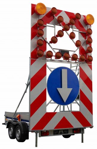 Przyczepa drogowa dwuosiowa z tablicą U-26b